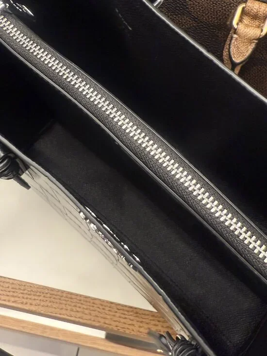 NWT COACH CW017 Mollie 25 Black Silver Croc Embossed Bag tote - Picture 7 of 7